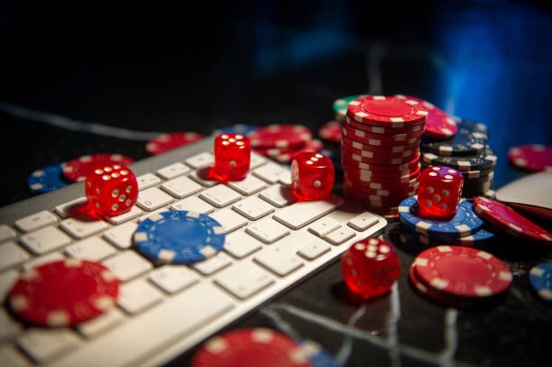 Caishen Wins dealer at blackjack table